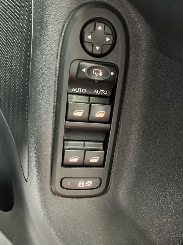 Used Citroen C3 2014 for sale - 75765041: Photo 28