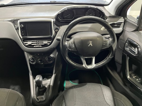 Used Peugeot 208 2016 for sale - 76056970: Photo 19