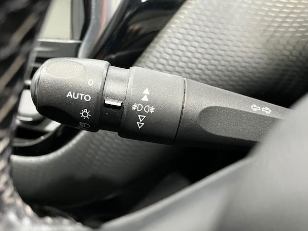 Used Peugeot 208 2016 for sale - 76056970: Photo 27