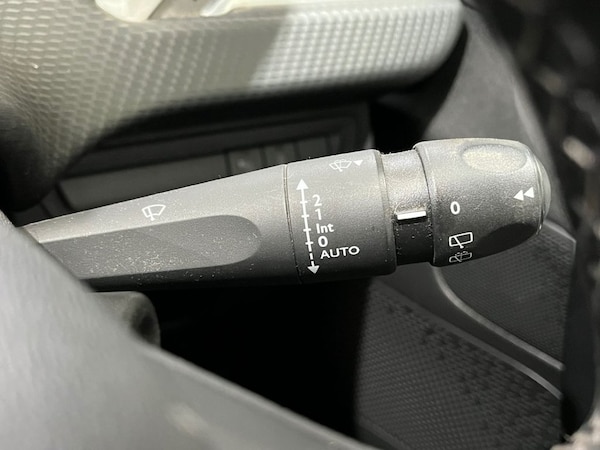 Used Peugeot 208 2016 for sale - 76056970: Photo 28