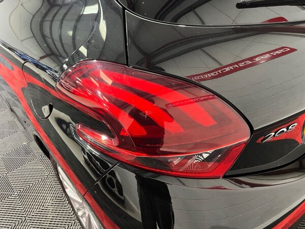 Used Peugeot 208 2016 for sale - 76056970: Photo 45