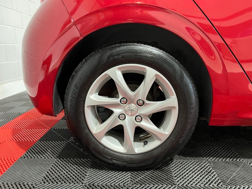 Used Peugeot 208 2015 for sale - 76356990: Photo 10