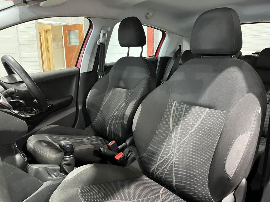 Used Peugeot 208 2015 for sale - 76356990: Photo 17