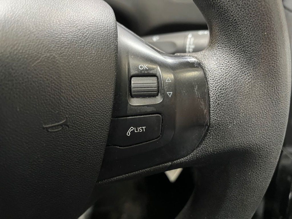 Used Peugeot 208 2015 for sale - 76356990: Photo 29