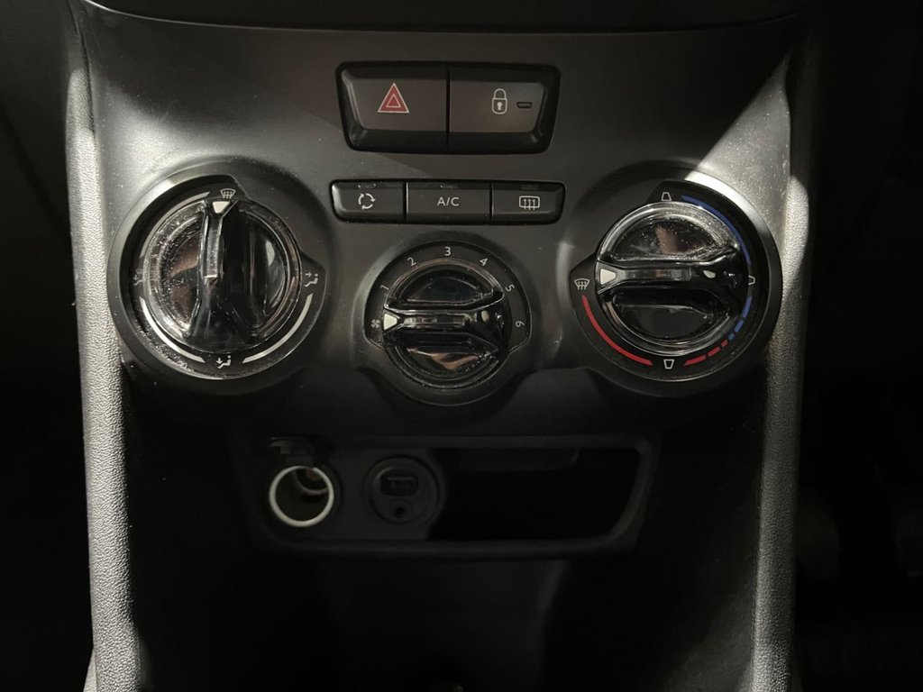 Used Peugeot 208 2015 for sale - 76356990: Photo 31