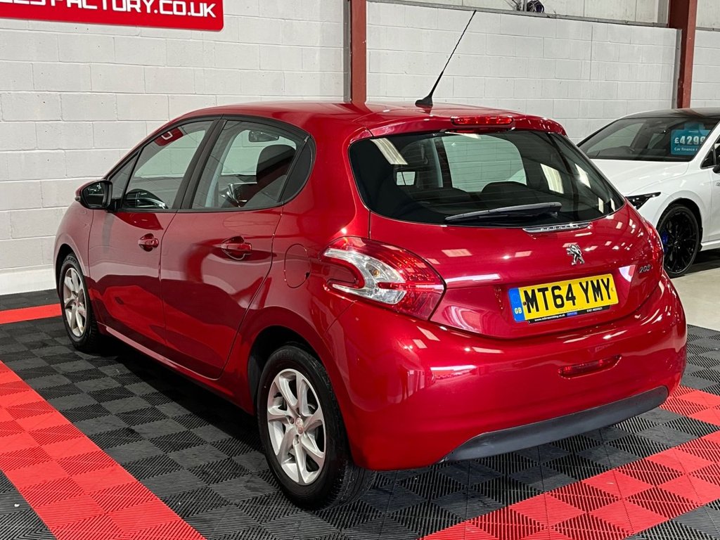 Used Peugeot 208 2015 for sale - 76356990: Photo 5