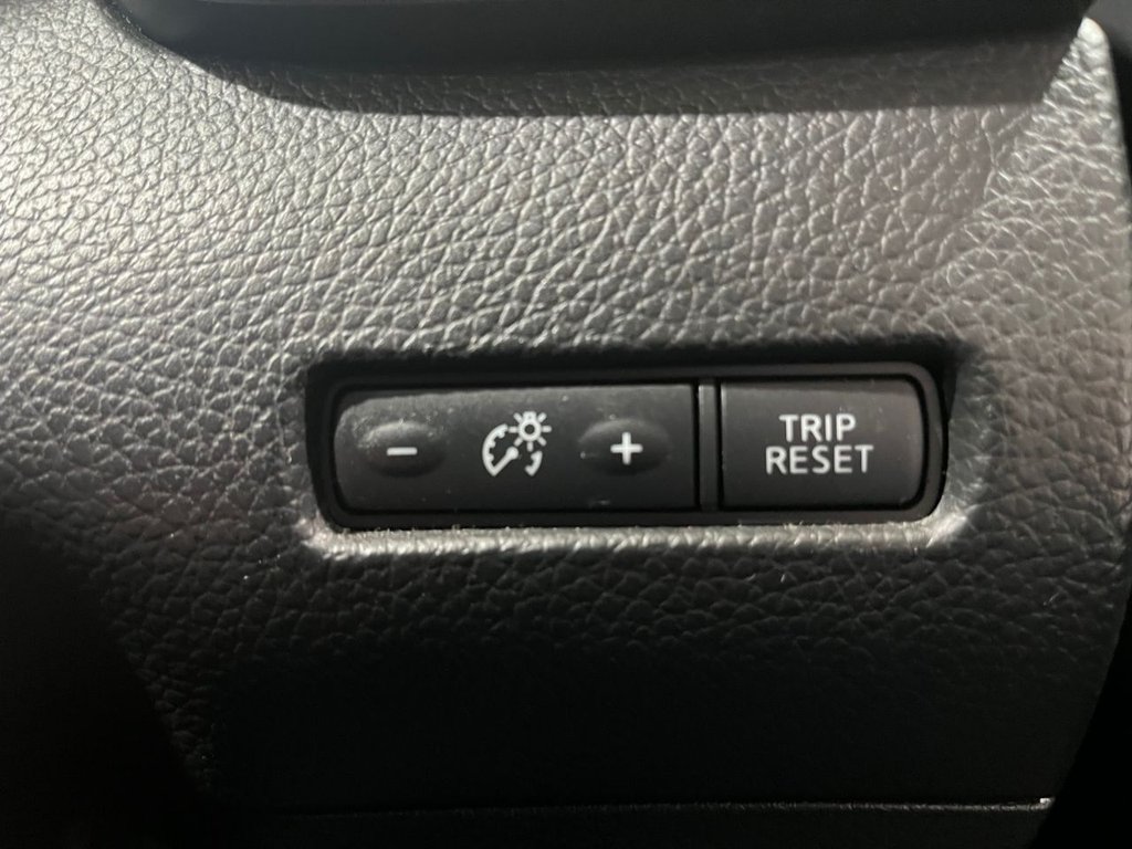 Used Nissan Qashqai 2016 for sale - 76304191: Photo 29