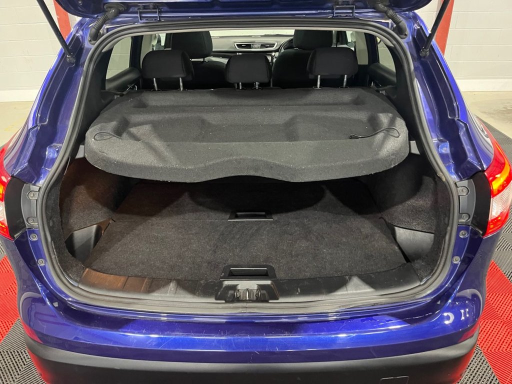 Used Nissan Qashqai 2016 for sale - 76304191: Photo 42