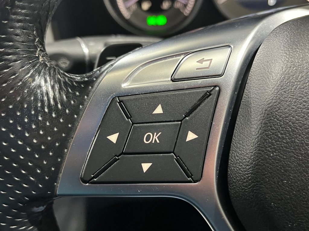 Used Mercedes-Benz E Class 2013 for sale - 76429829: Photo 33