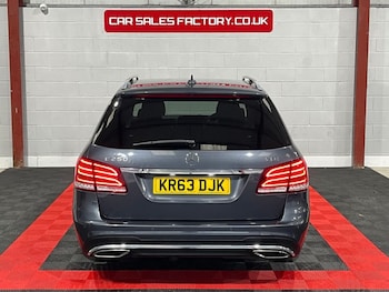 Used Mercedes-Benz E Class 2013 for sale - 76429829: Photo