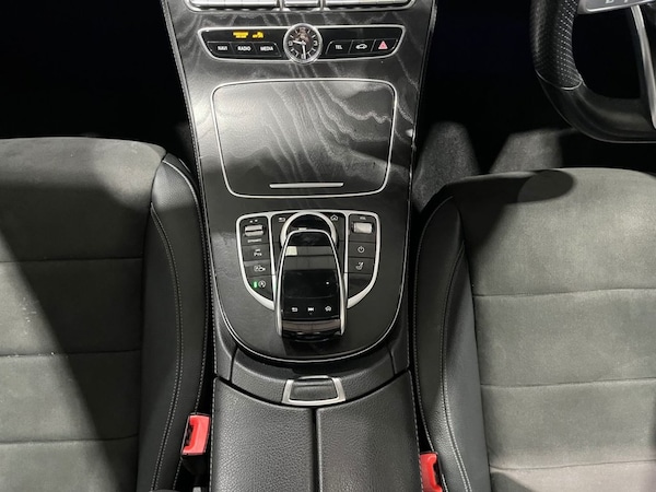 Used Mercedes-Benz E Class 2020 for sale - 76267387: Photo 29