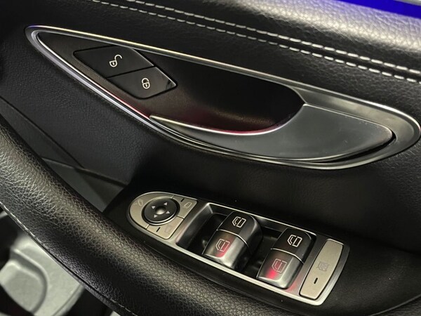Used Mercedes-Benz E Class 2020 for sale - 76267387: Photo 32