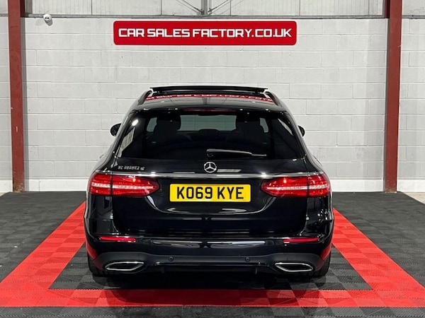 Used Mercedes-Benz E Class 2020 for sale - 76267387: Photo 4