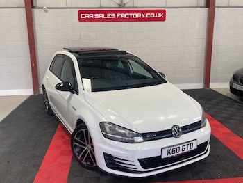 Volkswagen - Golf