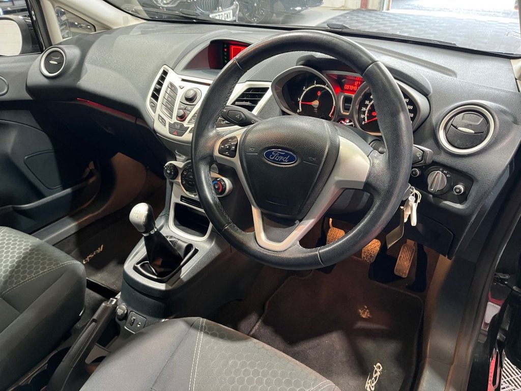 Used Ford Fiesta 2011 for sale - 76345760: Photo 10