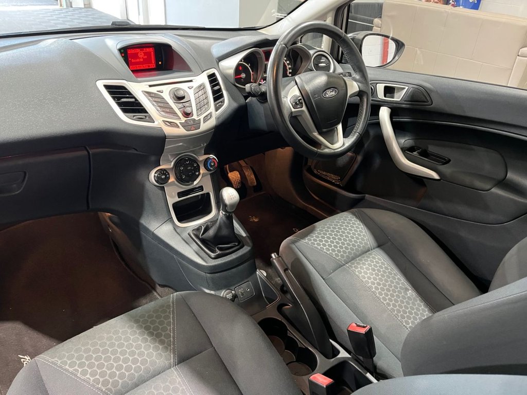 Used Ford Fiesta 2011 for sale - 76345760: Photo 12