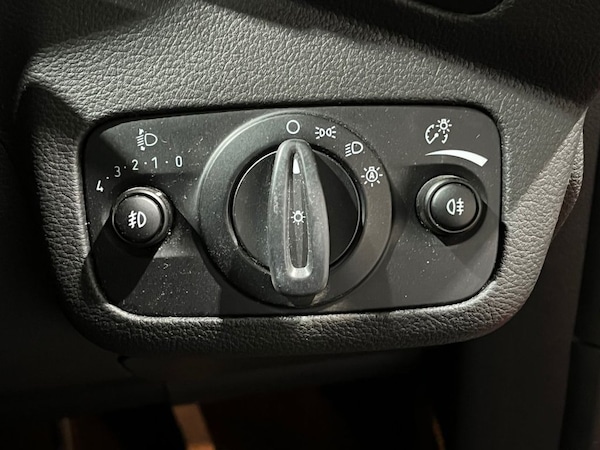 Used Ford Kuga 2016 for sale - 76333488: Photo 28