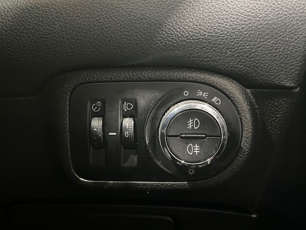 Used Vauxhall Zafira 2014 for sale - 76256664: Photo 23