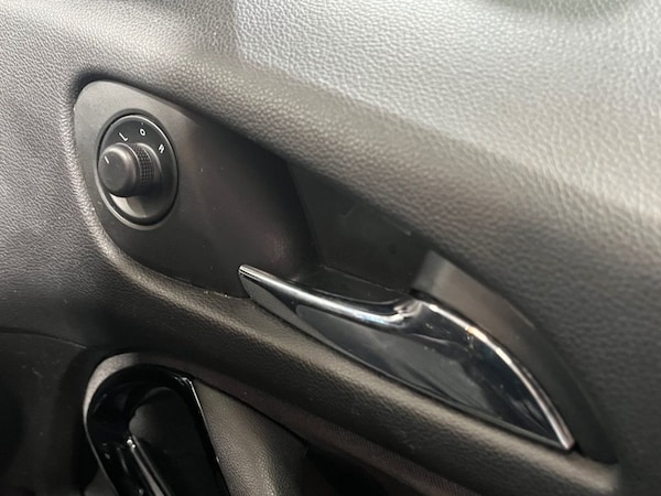 Used Vauxhall Zafira 2014 for sale - 76256664: Photo 24