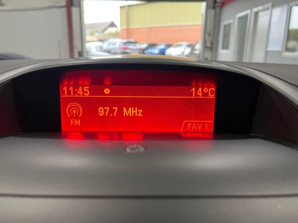 Used Vauxhall Zafira 2014 for sale - 76256664: Photo 34