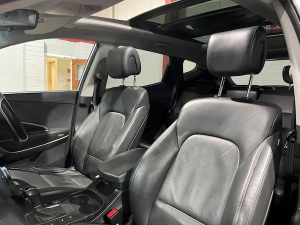 Used Hyundai Santa Fe 2014 for sale - 76256326: Photo 18