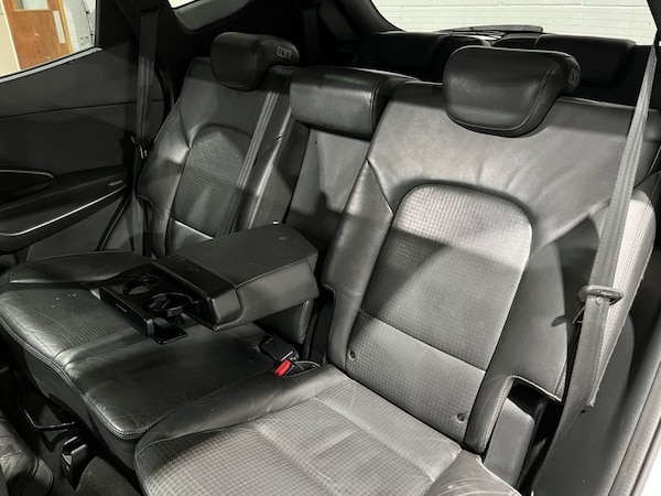 Used Hyundai Santa Fe 2014 for sale - 76256326: Photo 23