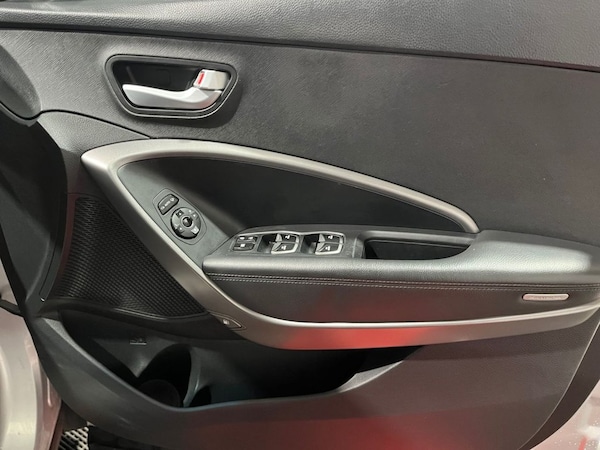 Used Hyundai Santa Fe 2014 for sale - 76256326: Photo 25