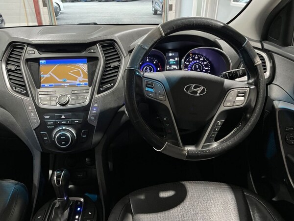 Used Hyundai Santa Fe 2014 for sale - 76256326: Photo 28