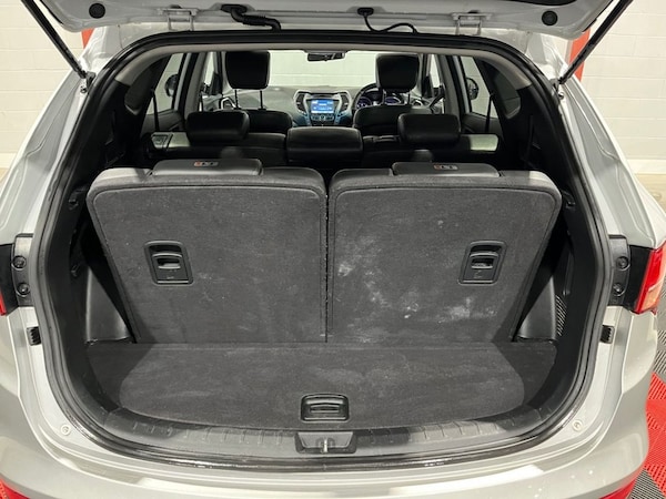 Used Hyundai Santa Fe 2014 for sale - 76256326: Photo 49