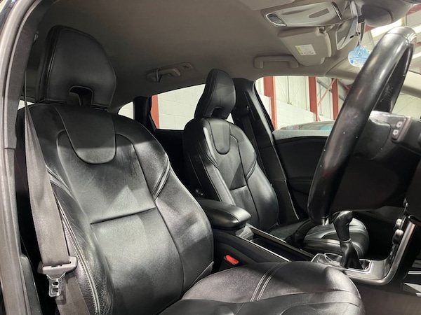 Used Volvo V40 2015 for sale - 76267118: Photo 14