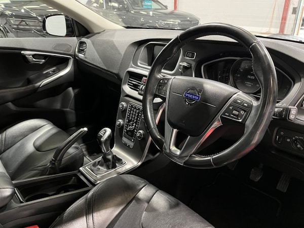 Used Volvo V40 2015 for sale - 76267118: Photo 15
