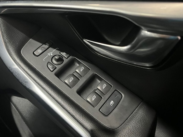 Used Volvo V40 2015 for sale - 76267118: Photo 23