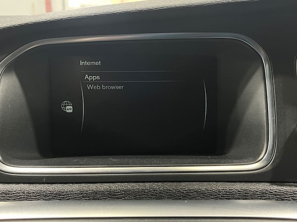 Used Volvo V40 2015 for sale - 76267118: Photo 36