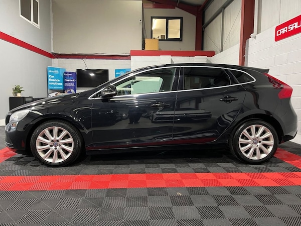Used Volvo V40 2015 for sale - 76267118: Photo 7