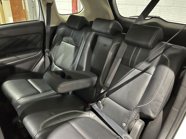 Used Mitsubishi Outlander 2018 for sale - 76210502: Photo 20