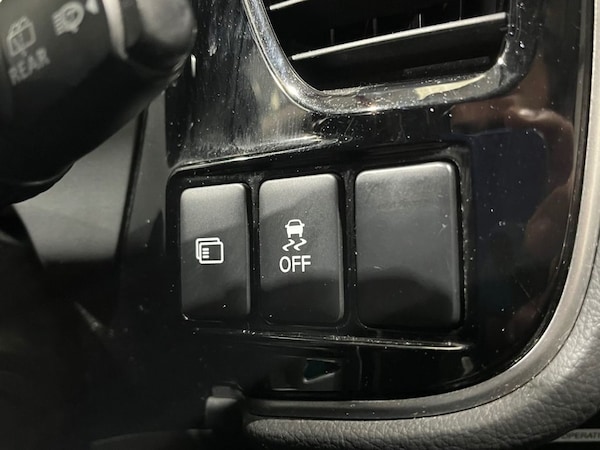 Used Mitsubishi Outlander 2018 for sale - 76210502: Photo 27