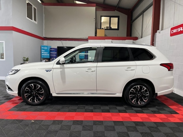 Used Mitsubishi Outlander 2018 for sale - 76210502: Photo 9