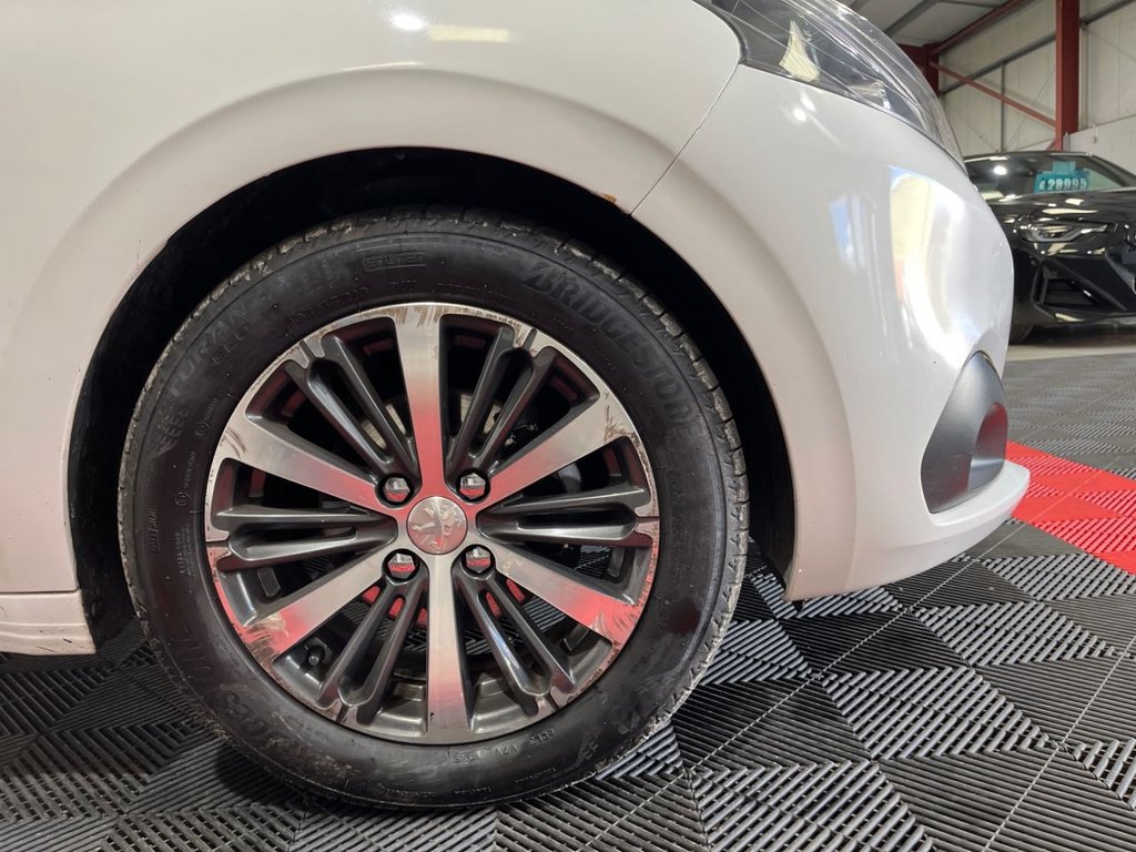 Used Peugeot 208 2016 for sale - 76345151: Photo 11
