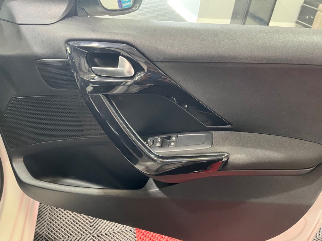 Used Peugeot 208 2016 for sale - 76345151: Photo 21