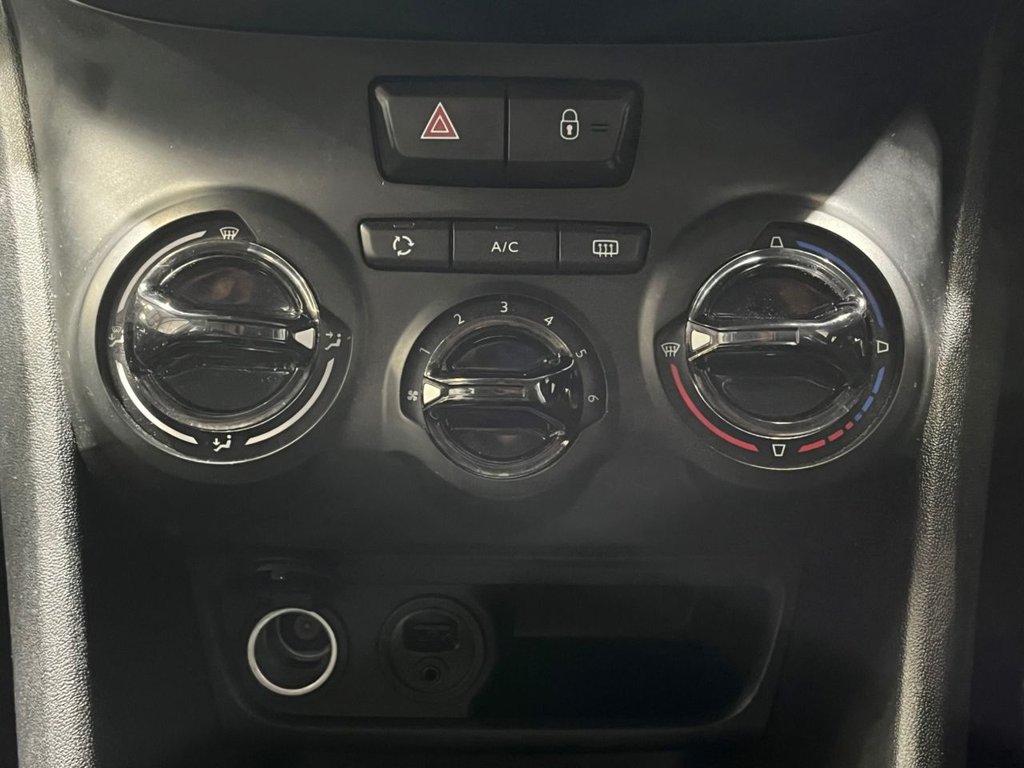 Used Peugeot 208 2016 for sale - 76345151: Photo 32