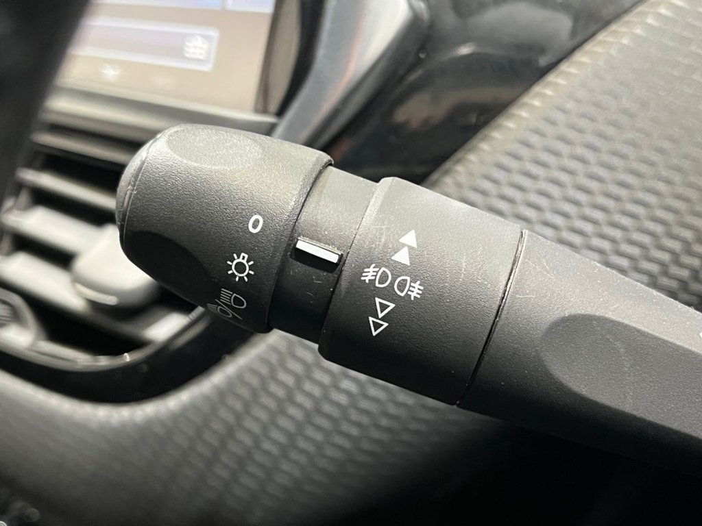Used Peugeot 208 2016 for sale - 76345151: Photo 34