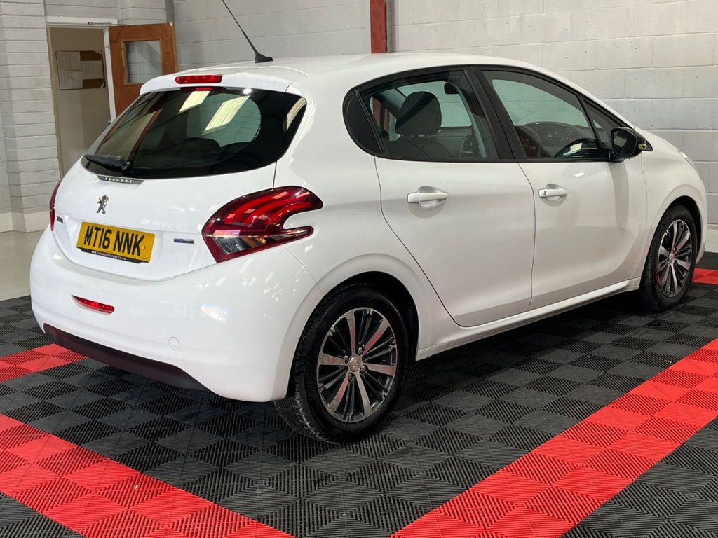 Used Peugeot 208 2016 for sale - 76345151: Photo 7