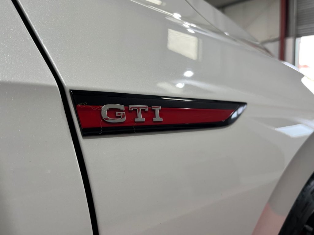 Used Volkswagen Golf 2020 for sale - 76106062: Photo 11