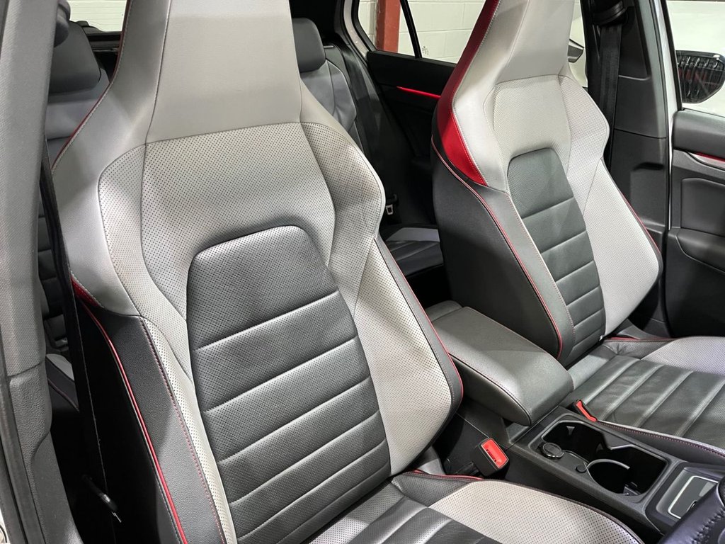 Used Volkswagen Golf 2020 for sale - 76106062: Photo 21