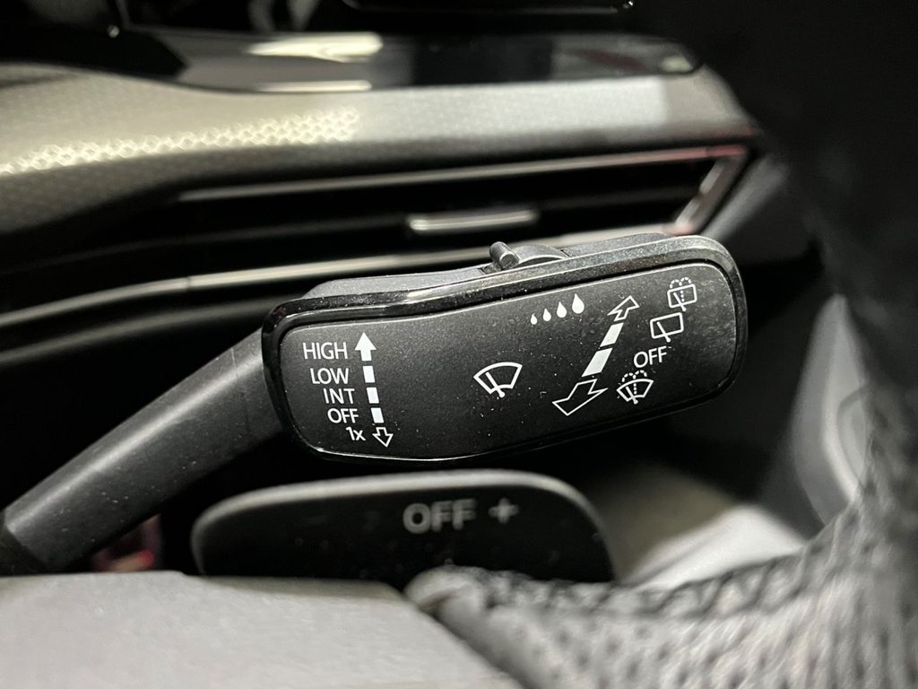Used Volkswagen Golf 2020 for sale - 76106062: Photo 36
