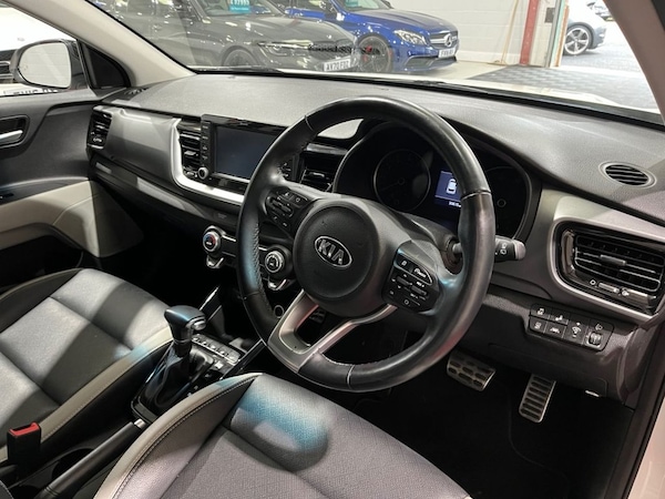 Used Kia Stonic 2019 for sale - 76236222: Photo 16