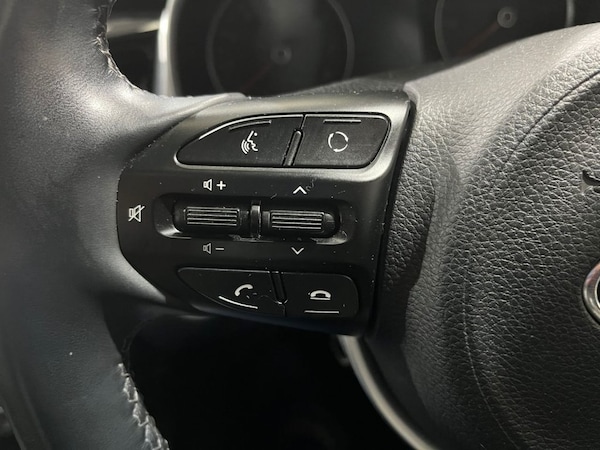 Used Kia Stonic 2019 for sale - 76236222: Photo 23