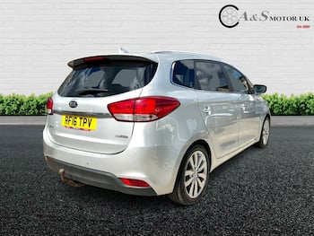 Used Kia Carens 2016 for sale - 79519552: Photo