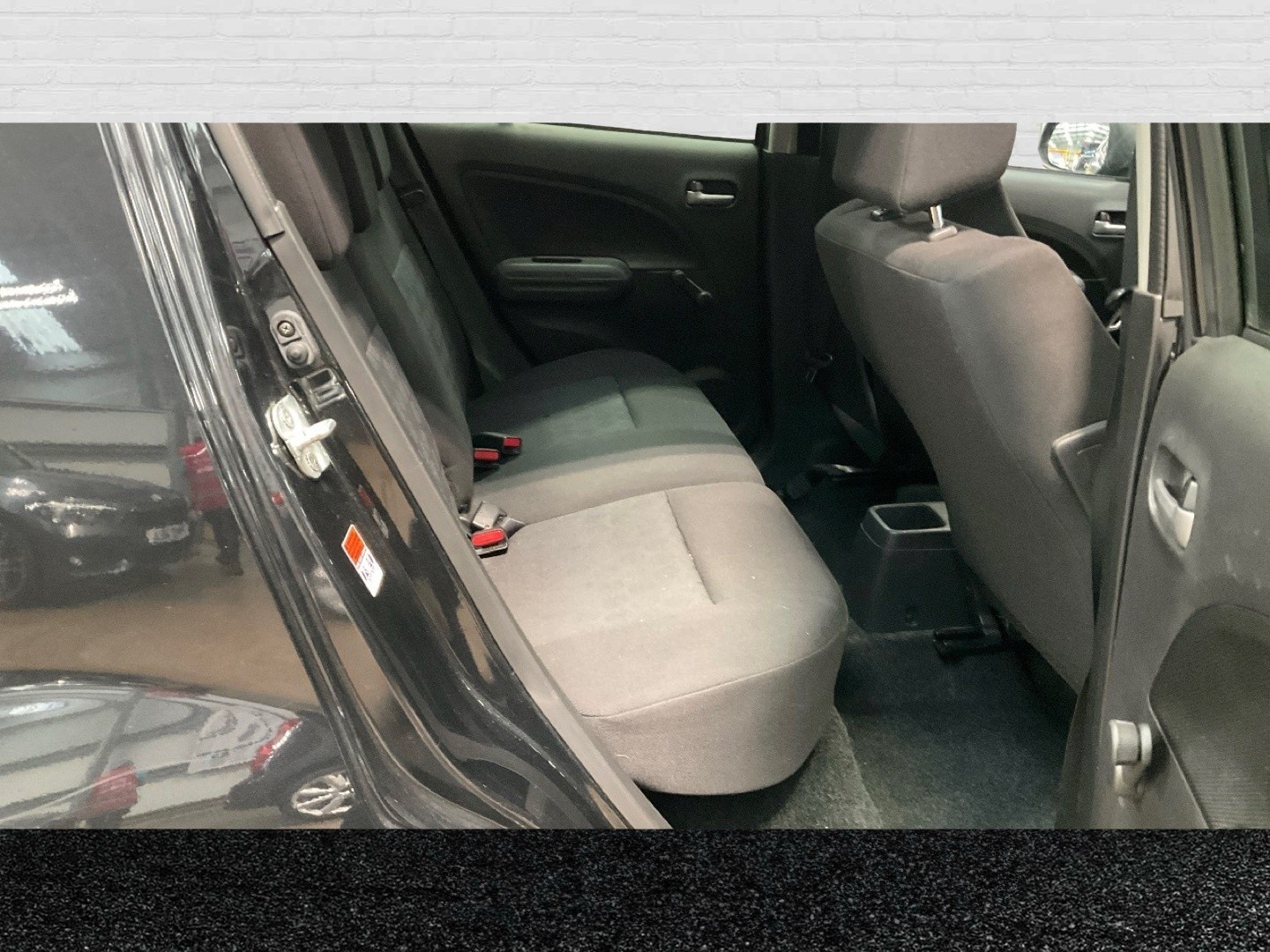 Used Suzuki Splash 2010 for sale - 77465642: Photo 8