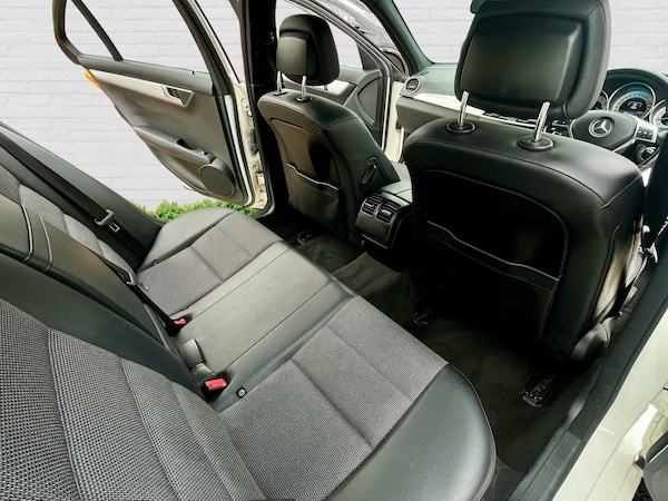 Used Mercedes-Benz C Class 2013 for sale - 76242911: Photo 17